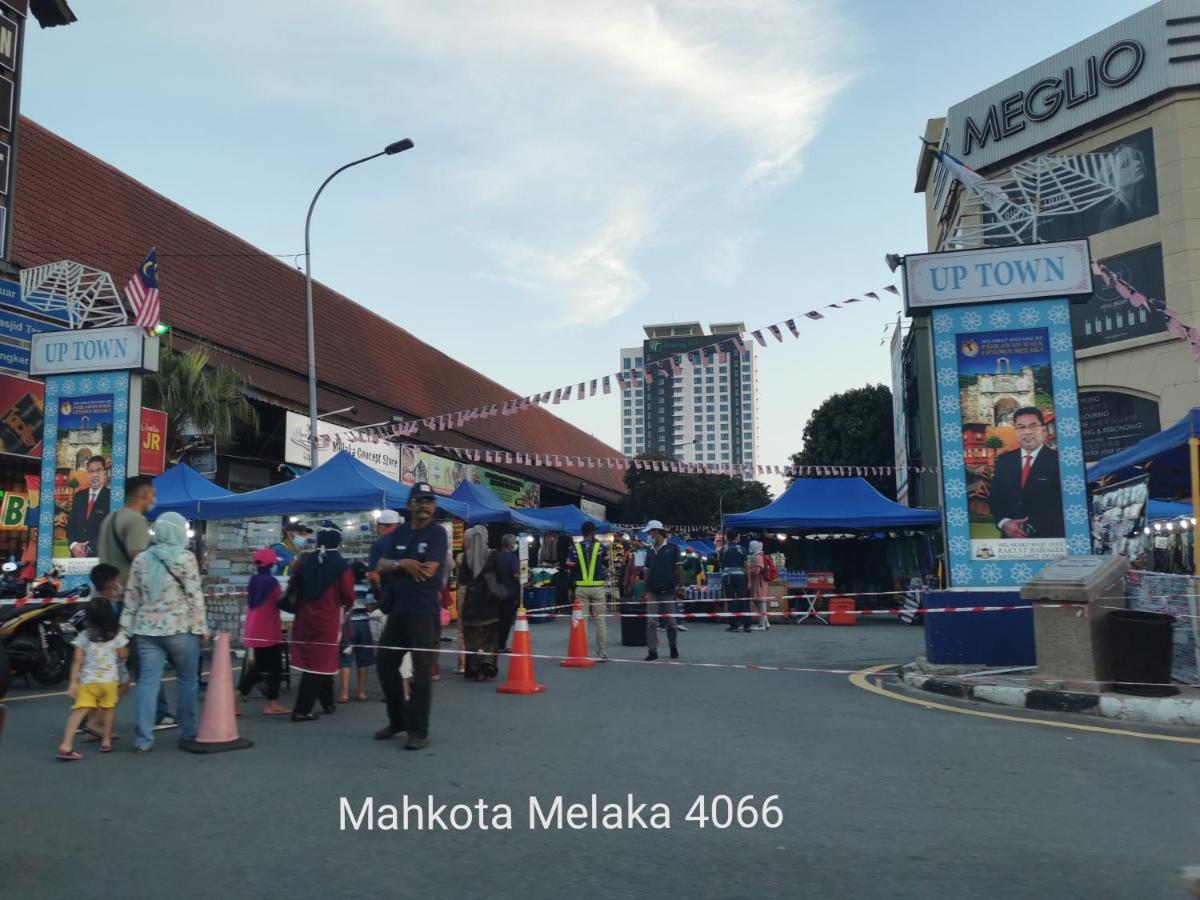 Homestay Melaka Mahkota Melaya Raya Exteriör bild